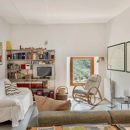 아파트 Lacollina Mountain View Montale (Liguria)