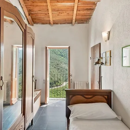 Lacollina Mountain View