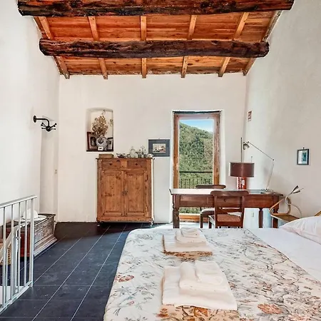 Lacollina Mountain View